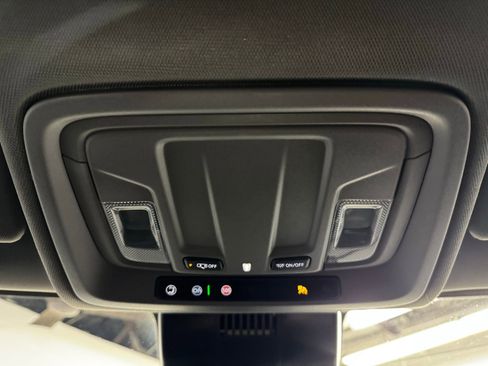 Used 2024 Chevrolet Silverado 3500 LT image 28