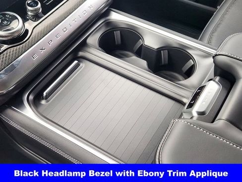 New 2026 Ford Expedition Max Platinum image 19