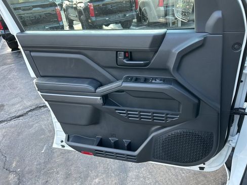 New 2026 Toyota Tacoma SR5 AWD/4WD image 18