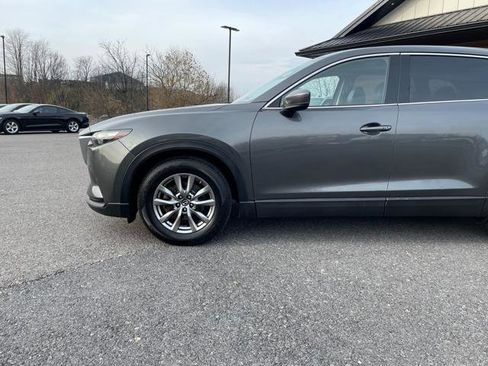 Used 2018 MAZDA CX-9 Touring w/ Touring Premium Package image 2