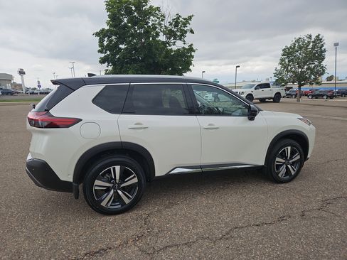 Used 2023 Nissan Rogue SL w/ SL Premium Package AWD/4WD image 3