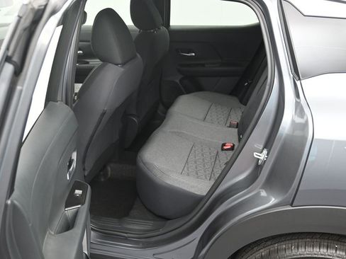 New 2026 Nissan Kicks SV image 21