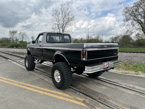 Used 1994 Ford F250 XL HD image 6