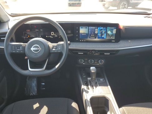 New 2026 Nissan Kicks S image 14