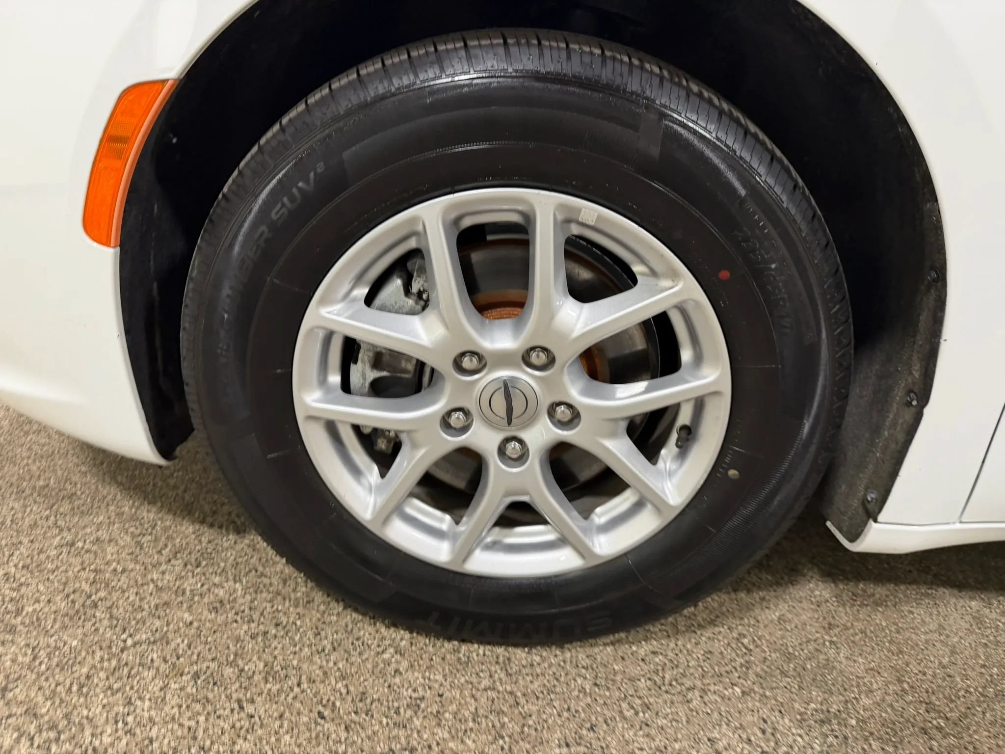 Used 2023 Chrysler Pacifica Touring-L FWD image 58