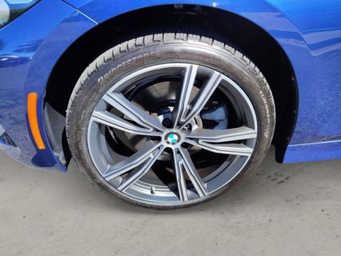Used 2023 BMW 330i xDrive Sedan w/ Premium Package AWD/4WD image 9