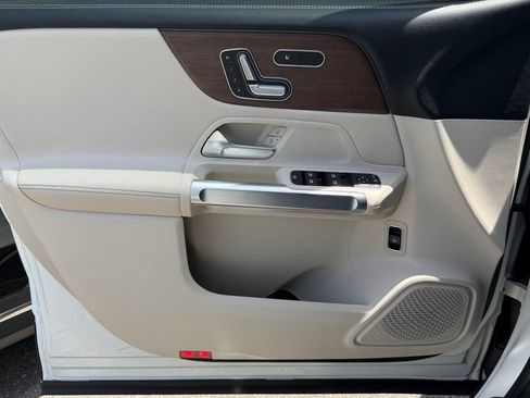 Certified 2023 Mercedes-Benz GLB 250 image 16