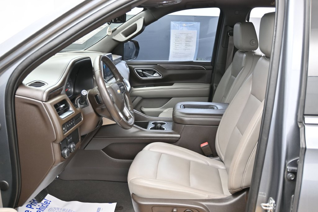 Used 2021 Chevrolet Suburban LT RWD image 12