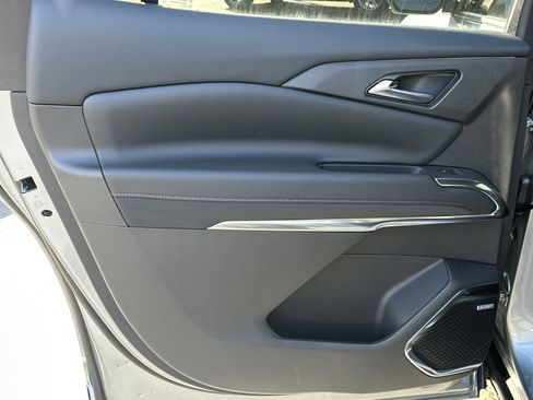 New 2026 Chevrolet Traverse RS w/ LPO, Floor Liner Package image 26