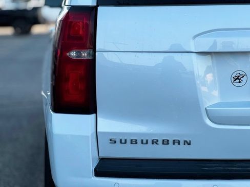Used 2019 Chevrolet Suburban LT AWD/4WD image 48