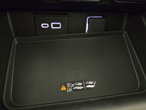 Certified 2024 Chevrolet Suburban RST w/ Luxury Package image 30