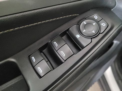 Used 2020 Chevrolet Traverse LS FWD image 27