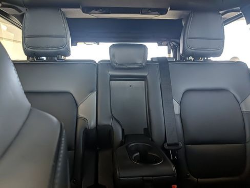 Used 2025 Ford Bronco Outer Banks image 28