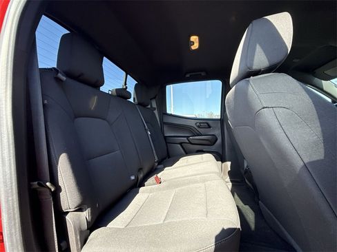 Used 2023 Chevrolet Colorado Trail Boss w/ Technology Package image 24