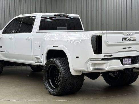 Used 2026 GMC Sierra 3500 Denali w/ Denali Reserve Package AWD/4WD image 3