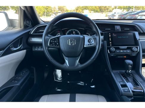 Used 2018 Honda Civic EX image 16