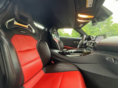 Used 2020 Mercedes-Benz AMG GT Roadster image 23