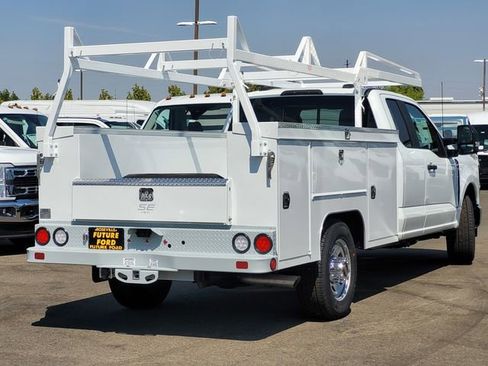 New 2025 Ford F350 XL w/ XL Chrome Package image 4