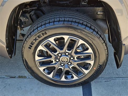 Used 2024 Toyota Tundra Limited image 13