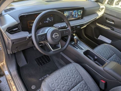 New 2026 Nissan Kicks SV w/ SV Premium Package image 9