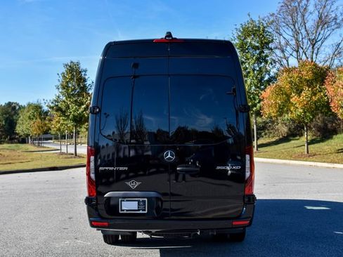 Used 2024 Mercedes-Benz Sprinter 3500 image 12