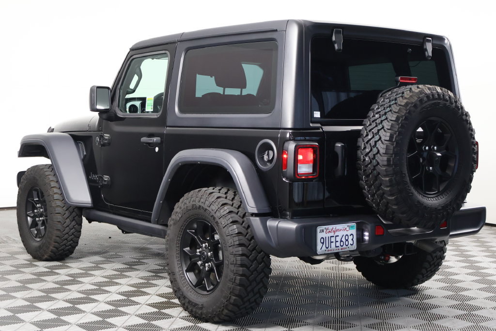 Used 2025 Jeep Wrangler Sport AWD/4WD image 6