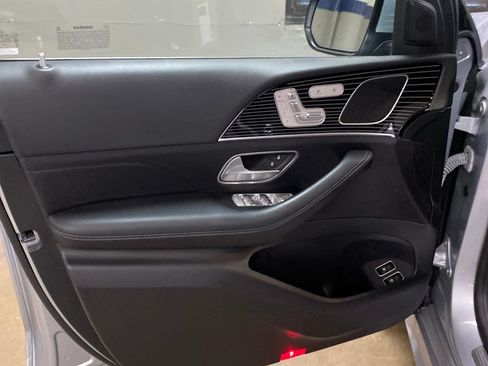 Certified 2024 Mercedes-Benz GLE 450e 4MATIC image 9