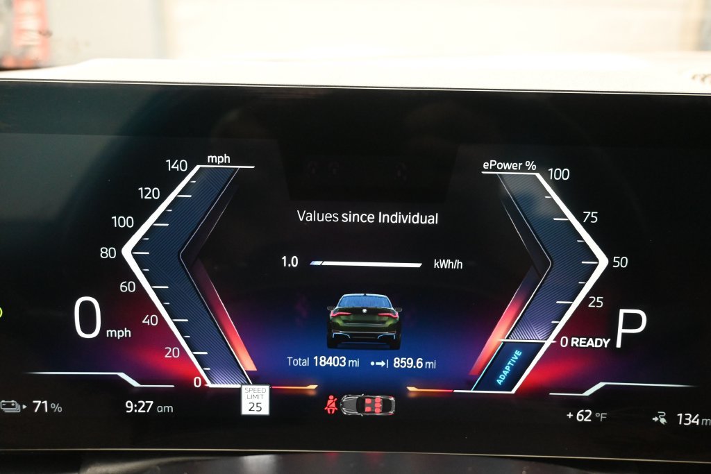 Used 2023 BMW i4 eDrive35 RWD image 15