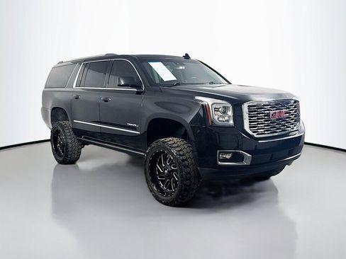 Used 2018 GMC Yukon XL Denali w/ Denali Ultimate Package AWD/4WD image 7
