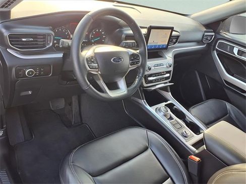 Used 2023 Ford Explorer XLT w/ Equipment Group 202A image 19