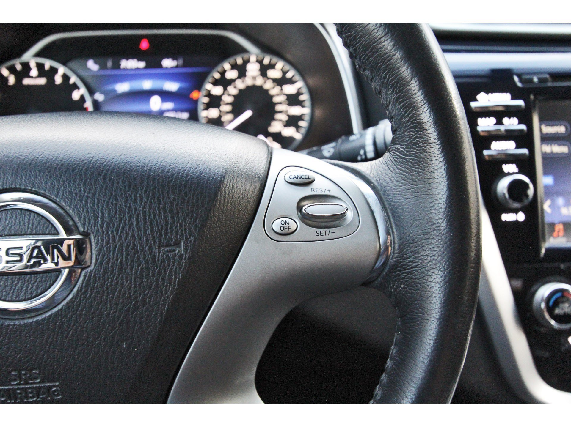 Used 2018 Nissan Murano SV FWD image 21