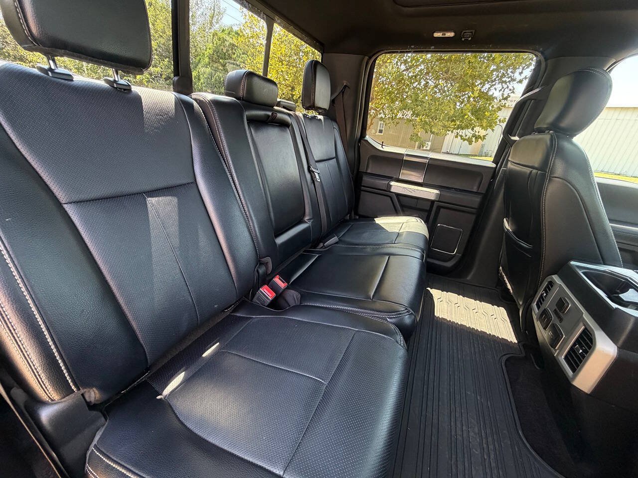 Used 2018 Ford F150 Lariat w/ Equipment Group 502A Luxury AWD/4WD image 23