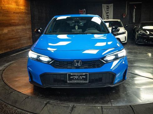 Used 2025 Honda Civic Sport image 4