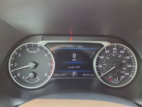 Certified 2024 Nissan Sentra SR FWD image 9