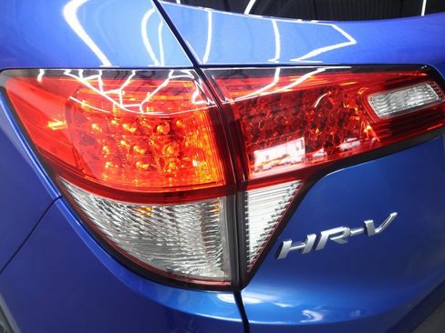 Used 2021 Honda HR-V EX image 27