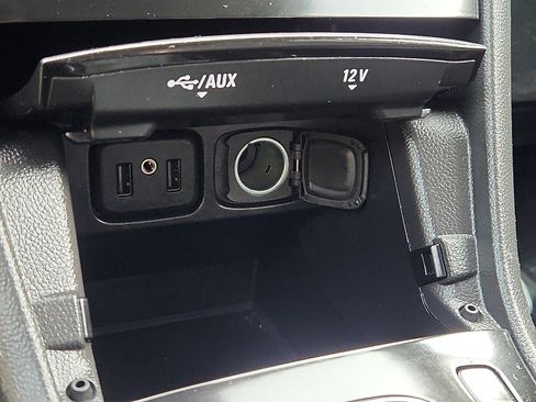 Used 2022 Buick Encore Preferred w/ Safety Package image 24