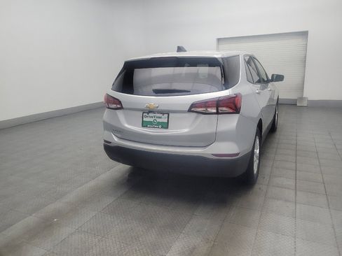 Used 2022 Chevrolet Equinox LS w/ LS Convenience Package FWD image 9