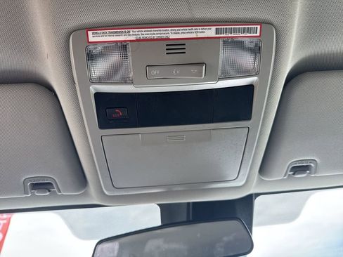 Used 2022 Toyota Tacoma SR5 RWD image 19