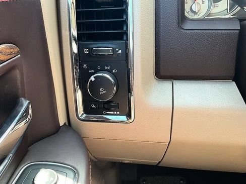 Used 2018 RAM 1500 Laramie Longhorn w/ Longhorn Southfork Package AWD/4WD image 16