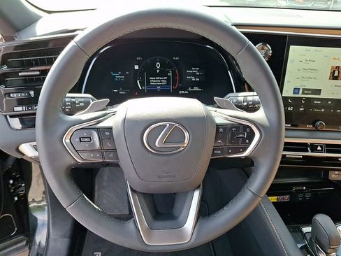 Used 2025 Lexus RX 350 FWD w/ Technology Package image 13