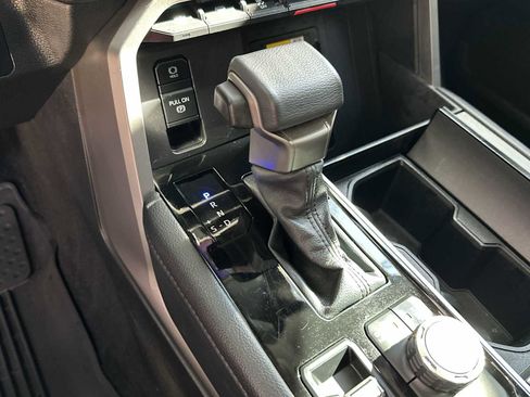 Used 2023 Toyota Sequoia Limited image 23