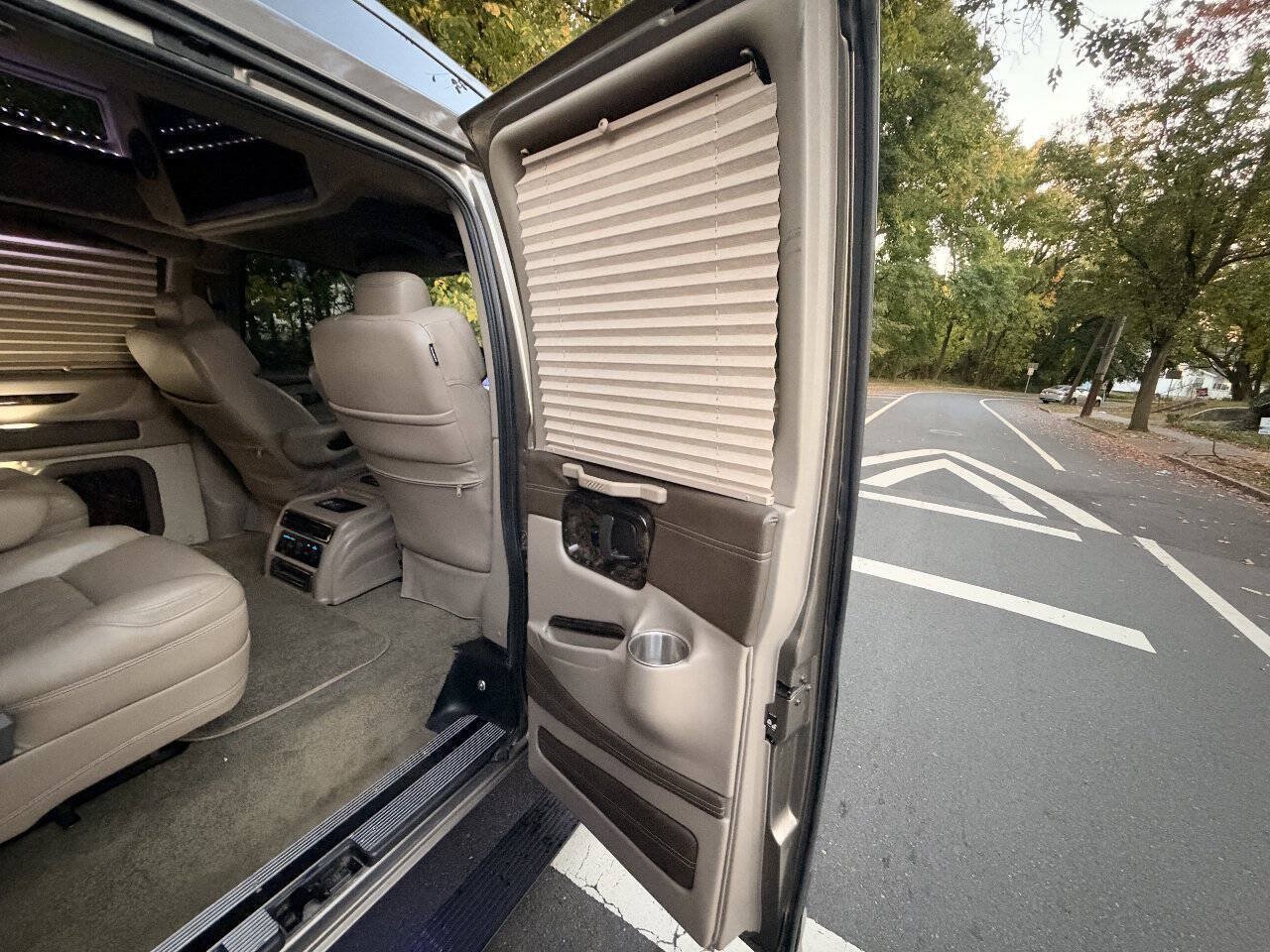 Used 2022 GMC Savana 2500 w/ Enhanced Convenience Package RWD image 24