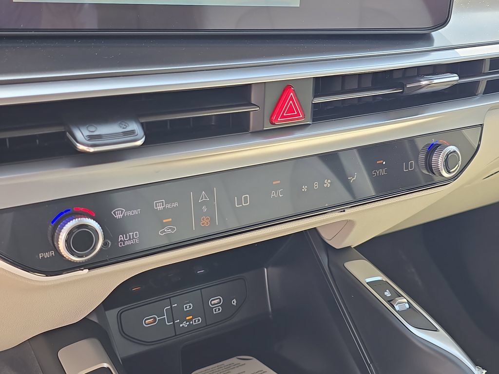 New 2026 Kia Sorento S w/ S Panoramic Sunroof Package FWD image 25