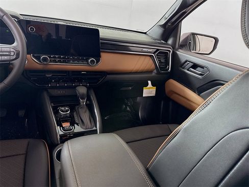 New 2026 GMC Canyon AT4 w/ Technology Plus Package image 18