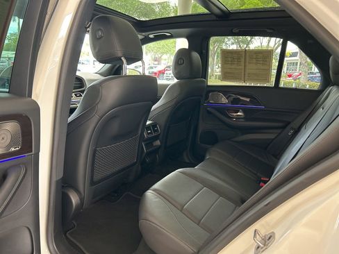 Used 2021 Mercedes-Benz GLE 450 4MATIC image 30