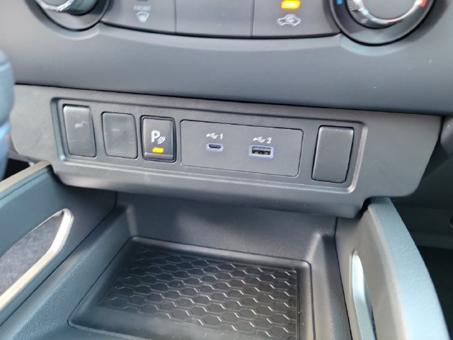 New 2027 Nissan Frontier SV RWD image 29