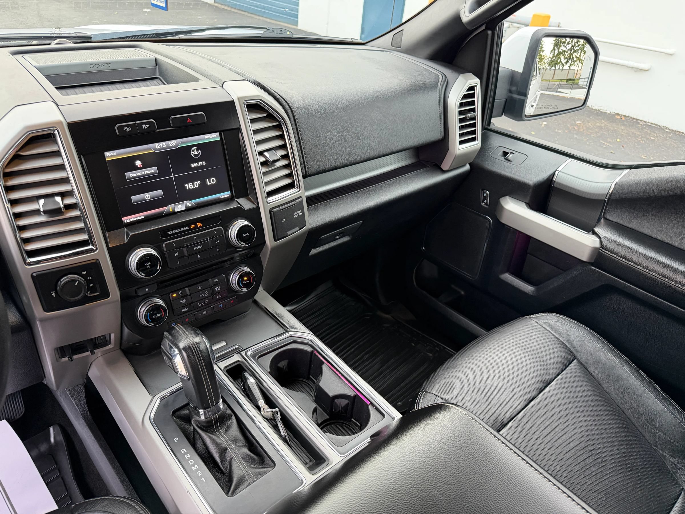 Used 2015 Ford F150 Lariat w/ Equipment Group 501A Mid AWD/4WD image 12