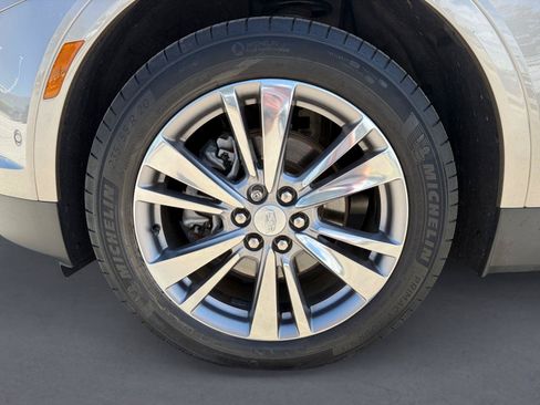 Used 2023 Cadillac XT5 Premium Luxury w/ Technology Package AWD/4WD image 14