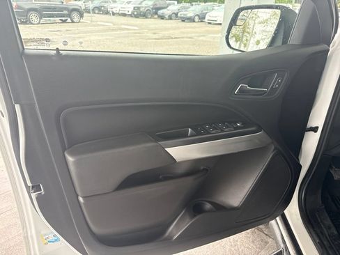 Used 2019 Chevrolet Colorado LT w/ Redline Special Edition RWD image 31
