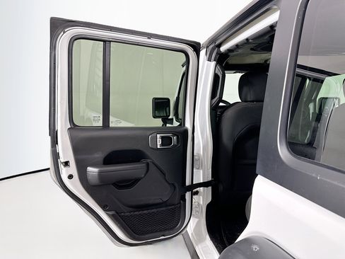 Used 2023 Jeep Wrangler Unlimited image 23